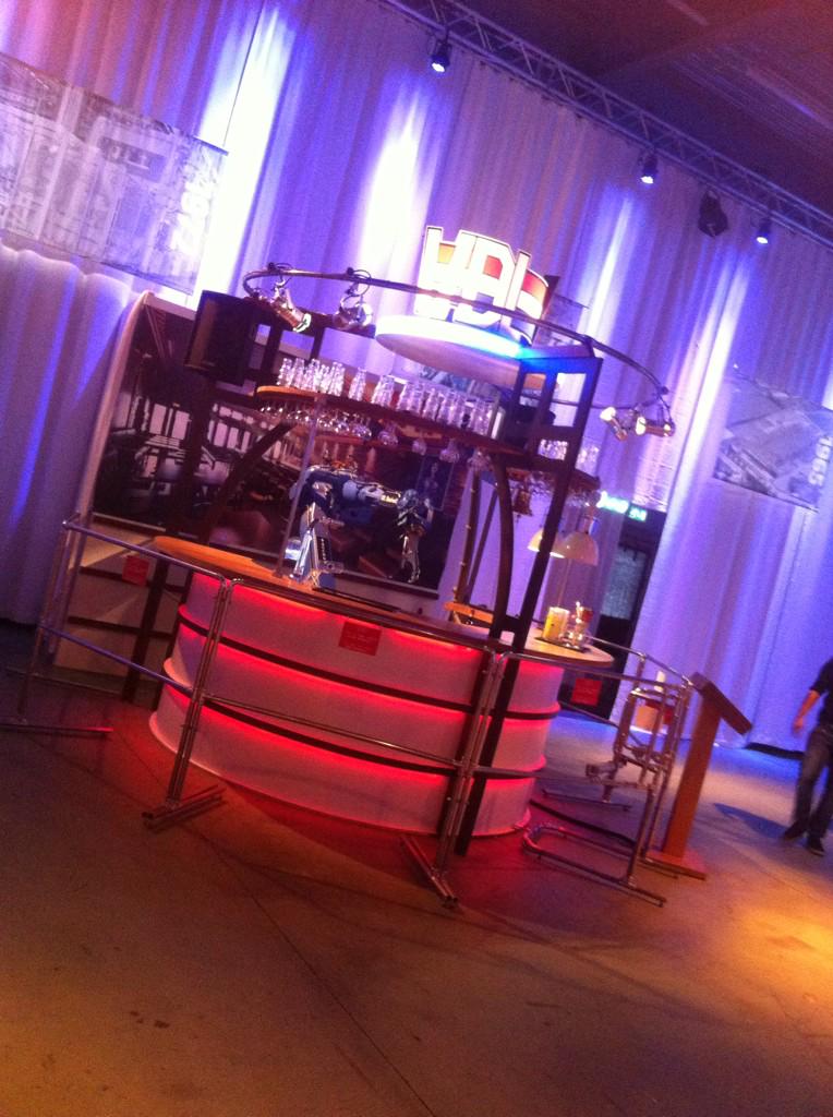 madelongraus's tweet photo. Gefeliciteerd @VDLgroep met 50jaar #vdlsteelweld #Breda op naar volgende 50 #succesvolle jaren! http://t.co/NdbTZuQlSQ