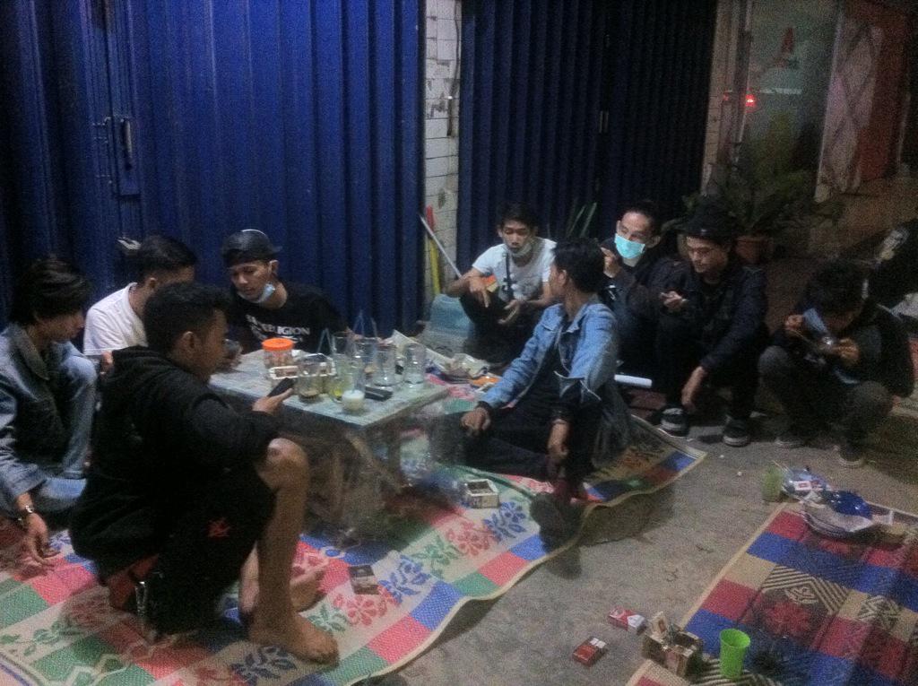 RimaumanMusic's tweet image. Tim @blckhwkhc + @Chicks_Brain sedang menyiapkan rencana gig homecoming-nya besok