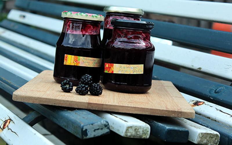 Oma's overheerlijke bramenjam! diedot-lifestyle.com/nl_NL/grandmot…