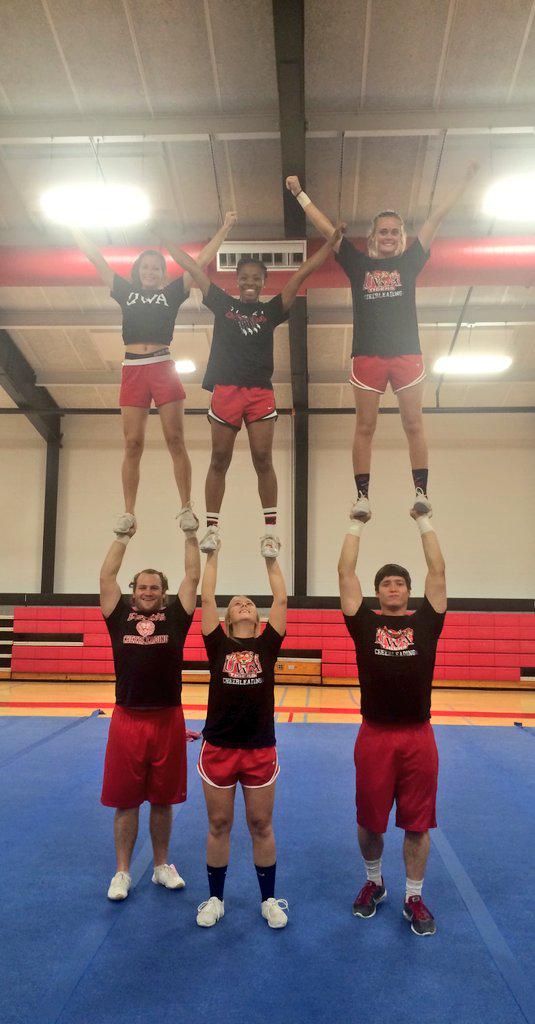 t_wood96's tweet photo. The boys need to step their game up... @harrisbharris is a beast😏💪❤ http://t.co/kJVweiAM2L