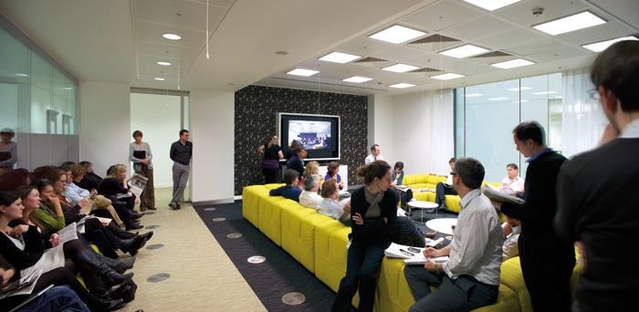 ArtilleryDesign's tweet image. #modernmonday-going to work is the new working from home - office design a welcome topic designcurial.com/news/going-to-…