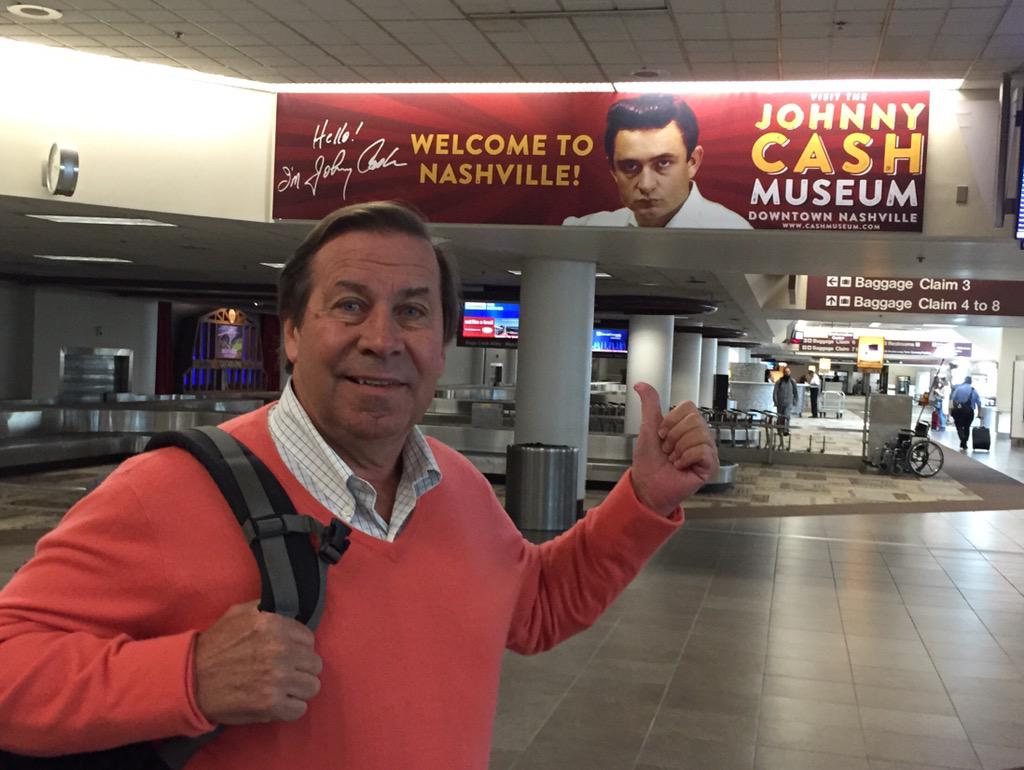 Just got into Nashville, bacon and eggs, music row AND tweeting with y'all. #Dateline #dontwatchalone