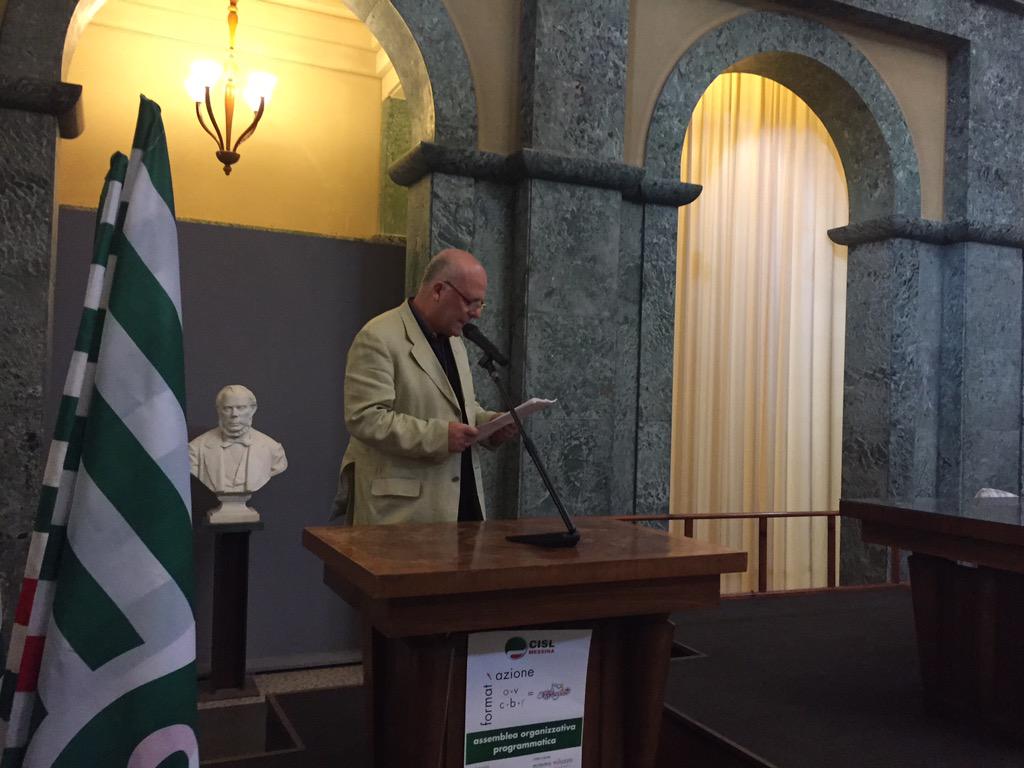 CislMessina's tweet photo. Gli interventi di @cardill_o e @SlpCislMessina alla #ConfOrgCislMe #crescereperilfuturo http://t.co/XcBQ8wiEri