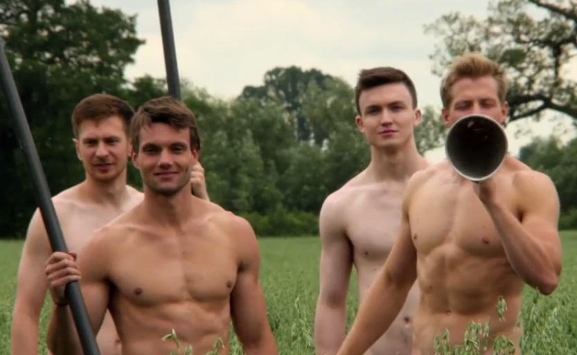 http://www.outsports.com/2015/9/25/9396593/naked-warwick-rowers-announce-20...