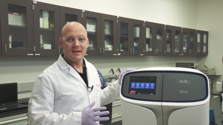 iontorrent's tweet photo. How do I set up a run on the New Ion S5 System? Glad you asked. #ions5 http://t.co/ZHSWnb81eD http://t.co/gU5C0yA2Au
