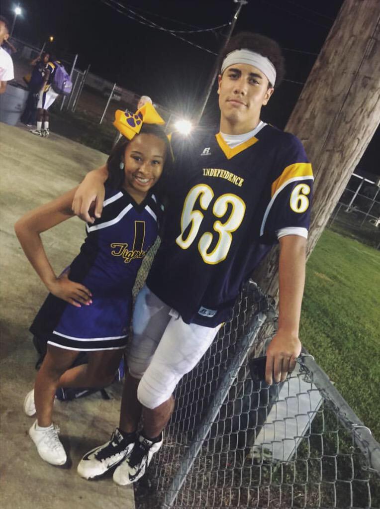 FootballGFViews's tweet image. Love it 💙💛