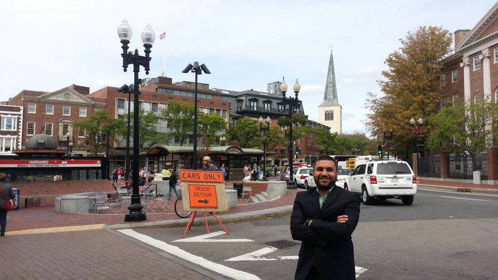mdbarakat's tweet photo. Near @Harvard at Harvard square #Boston #ivlp #ivlp2015 في ساحة هارفارد قبيل الدخول إلى الحرم الجامعي #usa http://t.co/iFhW35d86p