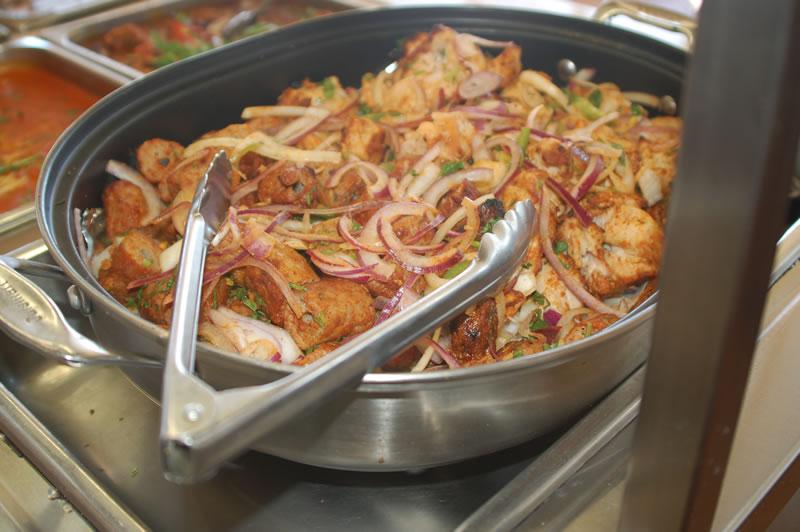 EntMarkham's tweet image. Daily Feature- India's Taste- Another great $14 lunch buffet @ India's Taste ow.ly/SCWBr