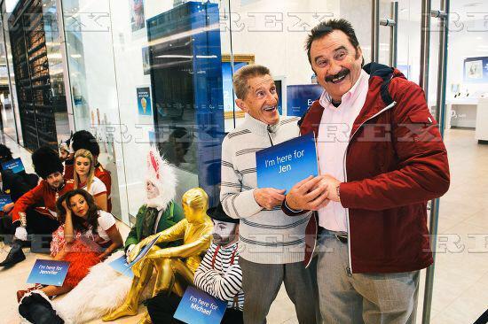 DrewHorner84's tweet image. Just chilling with Chuckle brothers! #actorslife #jobs #iPhone6sOnO2 #chucklebrothersart