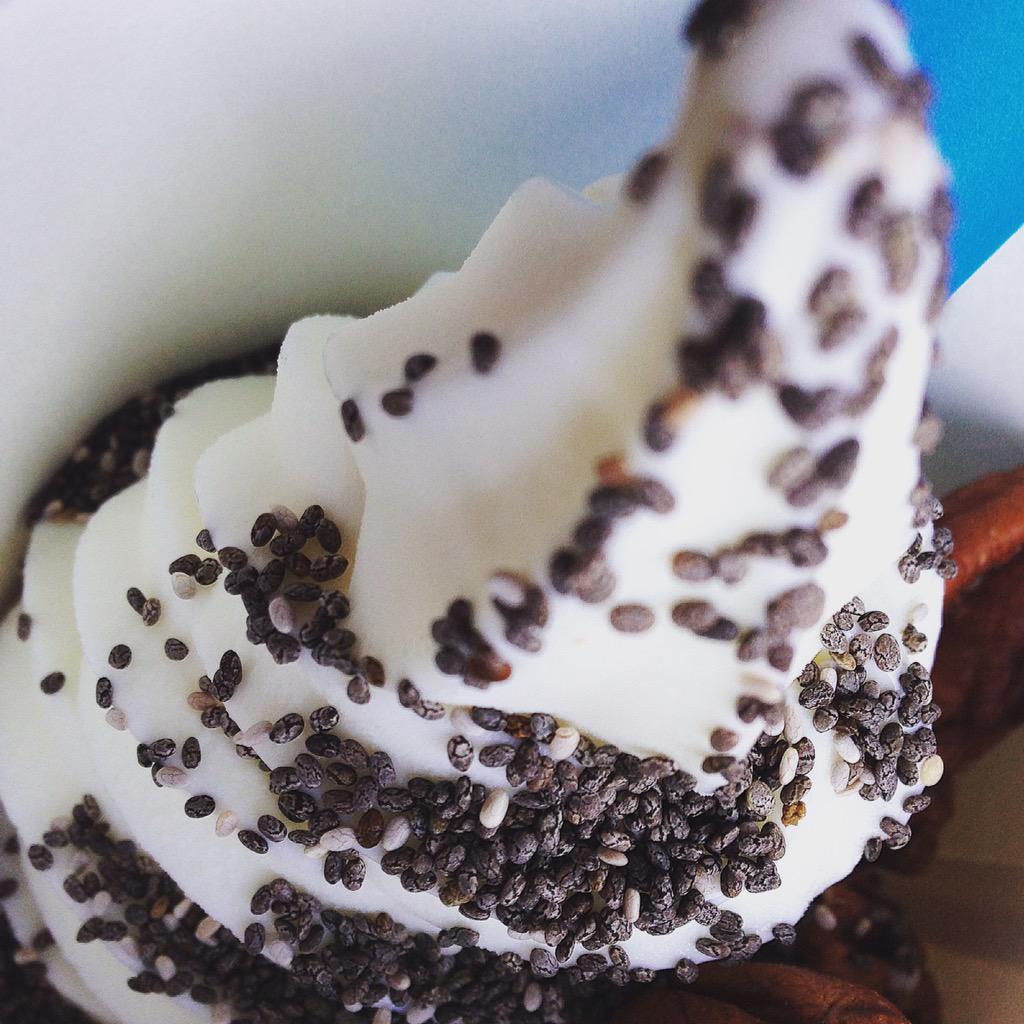 eatnyce's tweet photo. Coming soon chia seeds as toppings @Yogland 😜

Keep it 💯 

#froyolution #chia #chiaseeds #chi #omega3 #yogland #froyo http://t.co/YB3m1tQJmL