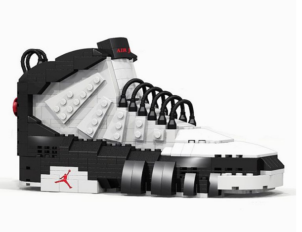 Exquisiteshop's tweet photo. Would you get this Jordan Lego set!?
#sneakers #jordans http://t.co/hu7D1OWsKO