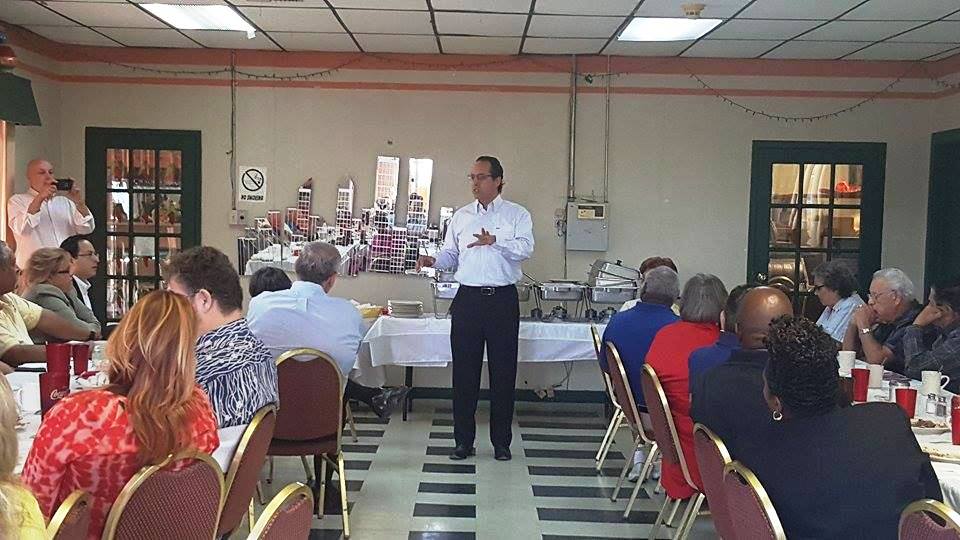 Menendez4Texas's tweet photo. Enjoyed my quarterly Labor breakfast- More here=> http://t.co/36ge4ncUv1 #Menendez4TX #TXLabor http://t.co/okbmaovLqt