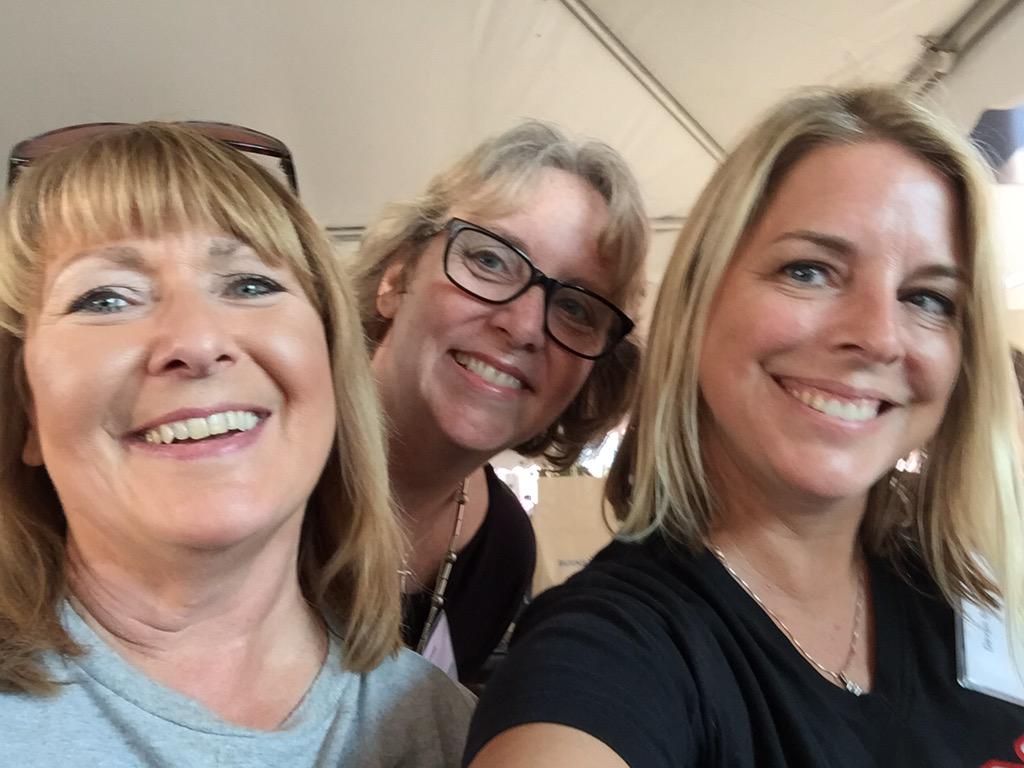 dzstra's tweet image. Battle of the Brains kickoff!  #selfiesforstem #RBE58 @MsStalter @MrsJeanneJewell