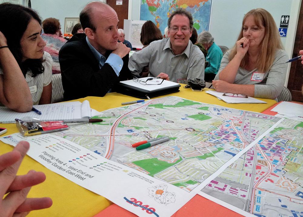 RockvilleLiving's tweet photo. Kudos to @Rockville411 for well-thought-out listening sessions for each planning area. Yours? http://t.co/4oUSji7ef3 http://t.co/D8bPzIeRJp
