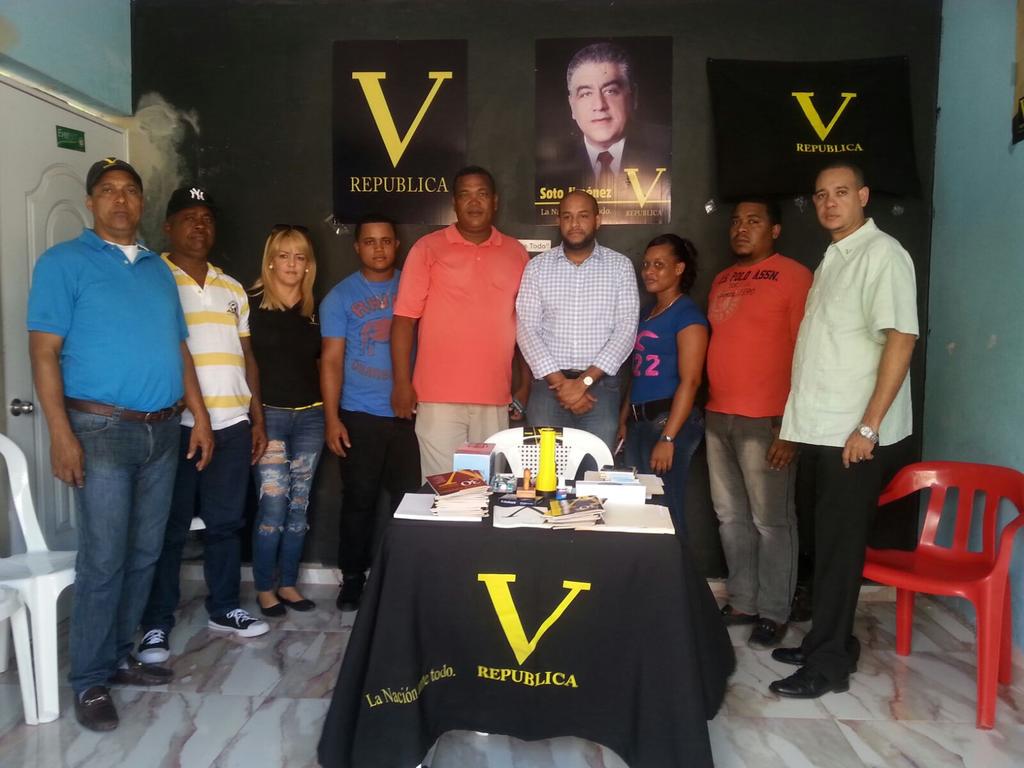 QuintaAzua's tweet photo. Supervisores de PVR en nuestra provincia @sotojimenezv @DanielGuillenG @irciagk15 @luisVferreras @verasjjj @VPartido http://t.co/pCMetX663v