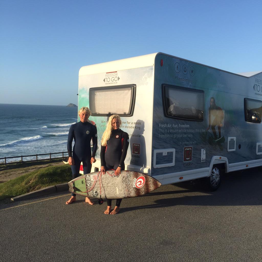 mellieking's tweet photo. Surfing with @harryderoth  in Perranporth @FreedomtogoLV  @_Elddis_  @ripcurl_europe http://t.co/qVj4HcDwT1