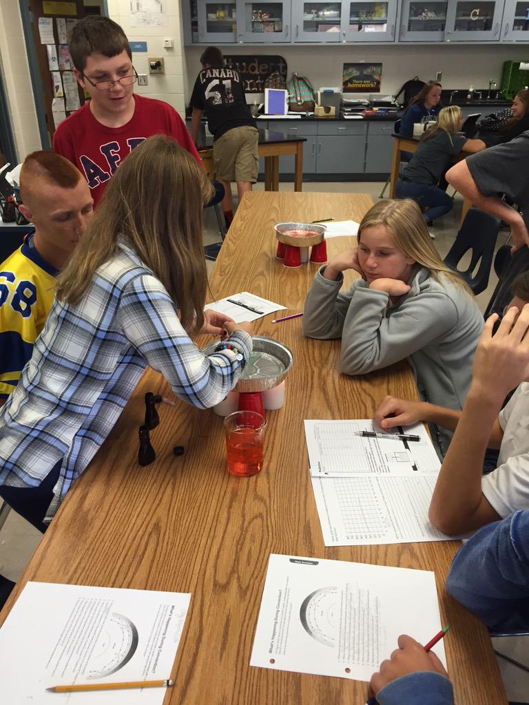 MrTomGoZeps's tweet image. Heat transfer! Conduction, convection and radiation labs! #pjhscience