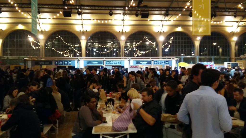 Rolstream's tweet image. #streetfoodtemple2 au @CarreauDuTemple, de nombreux concepts et plein de saveurs