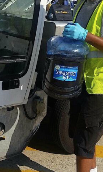 MildenbergLaw's tweet photo. Photos of American Airlines toxic toilet water jugs @DanaDiFilippo @YvetteOusley @joeberkery http://t.co/c7MP6jOZ1I http://t.co/A7jnK3KJN9
