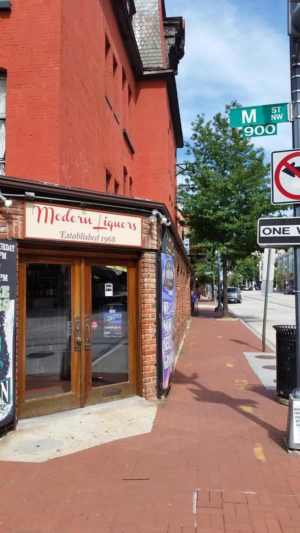 CopacabanaRums's tweet photo. Come pick a bottle of Copacabana 1940 RUM Anejo at @modernliquors on 901 M St. N. W. #Cocktails #Rum #Washington #DC http://t.co/4qQ6j84rJ0