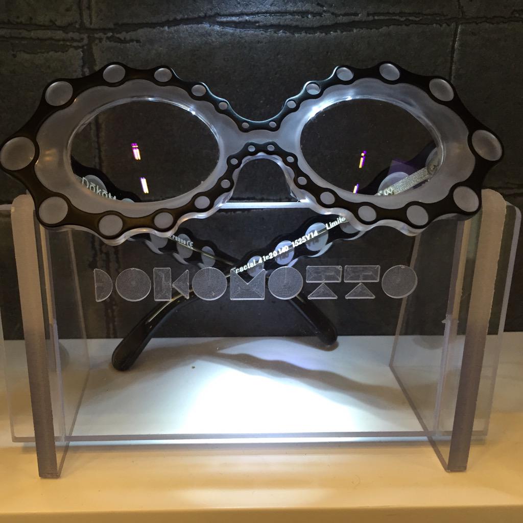 dokomotto's tweet photo. #Dokomotto #Silmo2015 #fractal stand 5AG110 http://t.co/8xfKYbCLWN