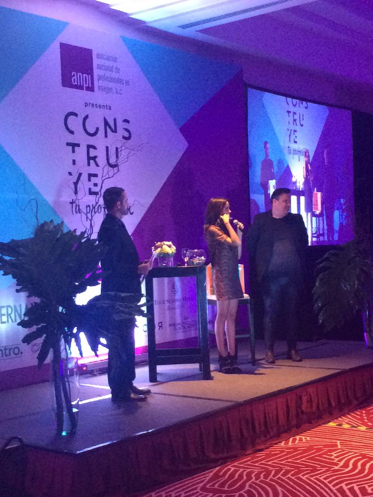 ImagenAC's tweet photo. ¡Muchas felicidades a las ganadores de las becas @centro_news! 👏🏻 #ForoANPI #soyANPI http://t.co/FphvN97Re4