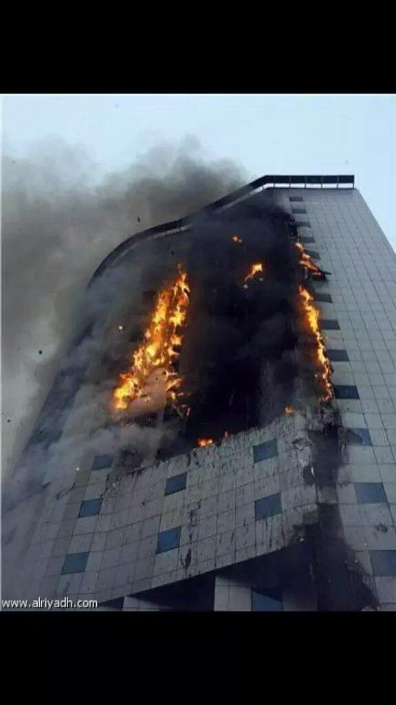 Faexhaiqal's tweet photo. Tragedi Mekah 2015

11 Sept: Kren Terhempas
17 Sept: Hotel Terbakar
20 Sept: Tanah Runtuh
24 Sept: Rempuhan di Mina http://t.co/S7wmBTuMJw