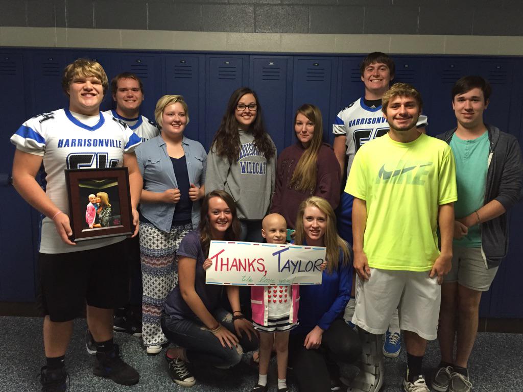 HvilleSchools's tweet photo. Thank you @taylorswift13 for making Jordan's dream come true!   Nice job @pr_hhs! http://t.co/dtcuMLMRhA