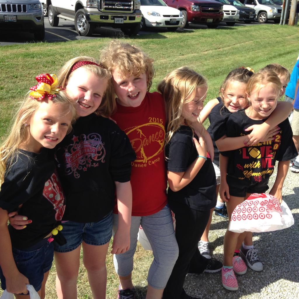 CarlaHymes's tweet photo. We love candy!  #wlcardpride #hymes2nd http://t.co/B9MPAHrroY