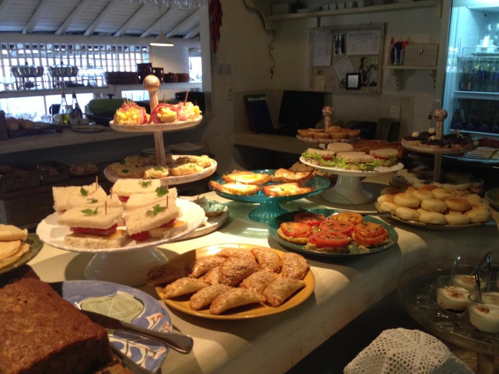 No Quadrado, com exuberantes jardins e um restaurante gourmet: <a href="/CapimTrancoso/">Capim Santo</a> #Trancoso  ow.ly/Z8wQy