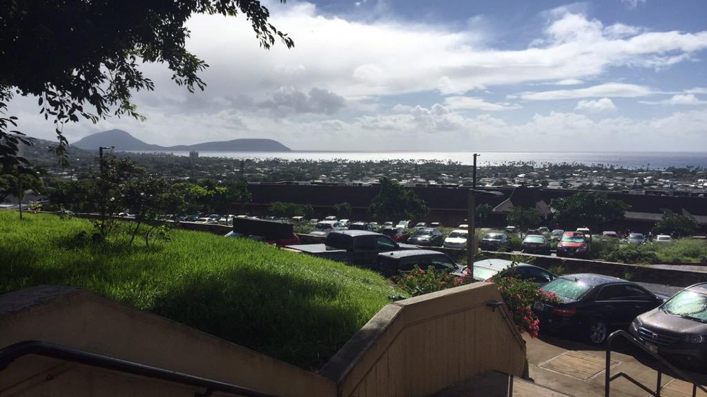 alyssa_kihei's tweet photo. I always wanted to live in Hawaii Kai or this side of town βοΈπ #SchoolsView #AlohaFriday πΊ http://t.co/VDtjkf00FG
