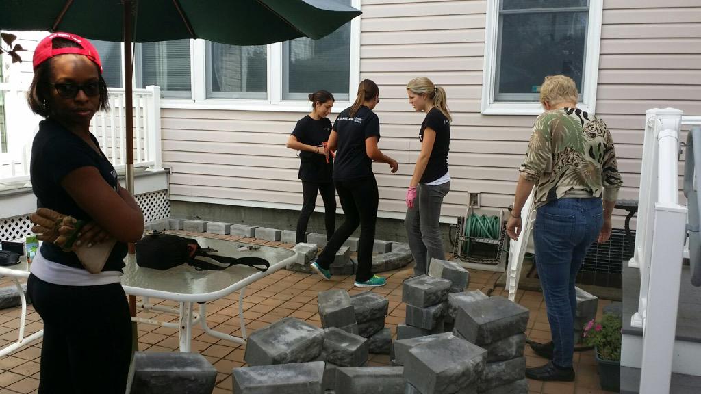 CHARITYBYDESIGN's tweet image. Team (+) Impact built a garden at a women's center in providence today