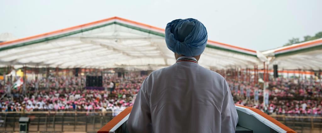 Wishing very happy birthday to the man who built India of 21st century. Thanks Dr. Manmohan Singh. 