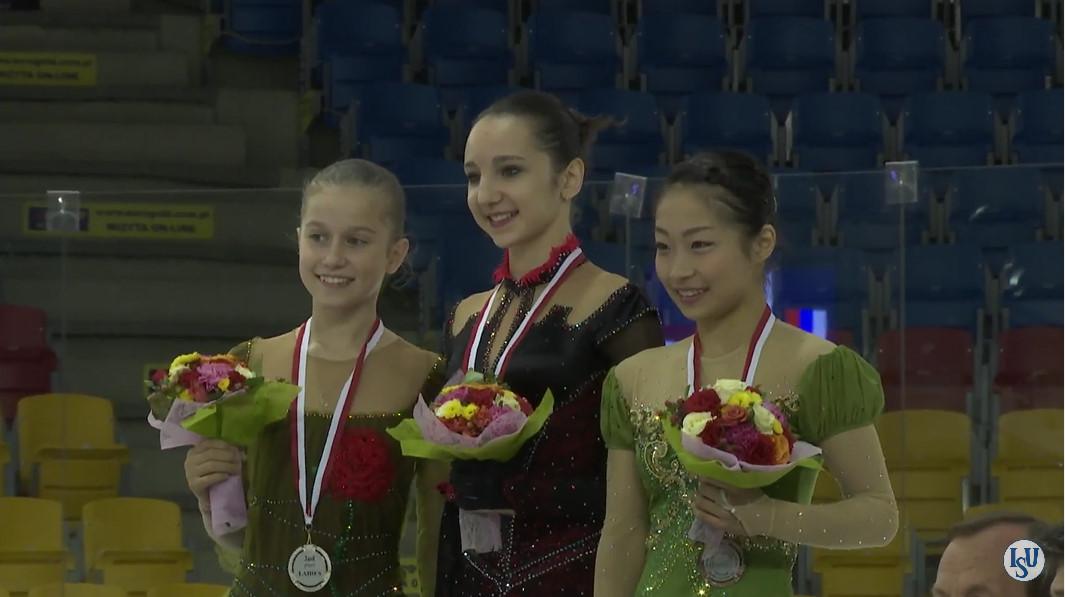 JGP - 5 этап. 23 - 27 Sep 2015 Torun Poland - Страница 10 CPxfEY4VEAAP69G