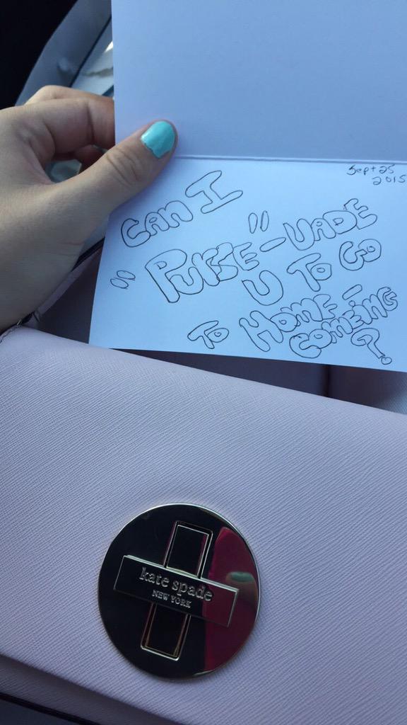 AnthonyTifosi's tweet photo. Got me a HC date!!! http://t.co/B9fhXD9HNs