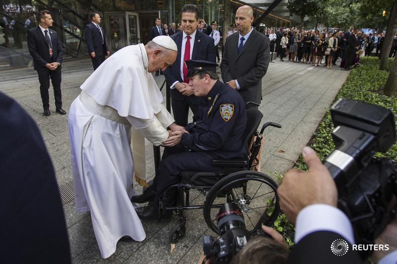 X Ae A 12 Reuters In Pictures Pope Francis Visits Ground Zero Http T Co Dgte5y2koe Popeinus Http T Co Pfmaz0czfo