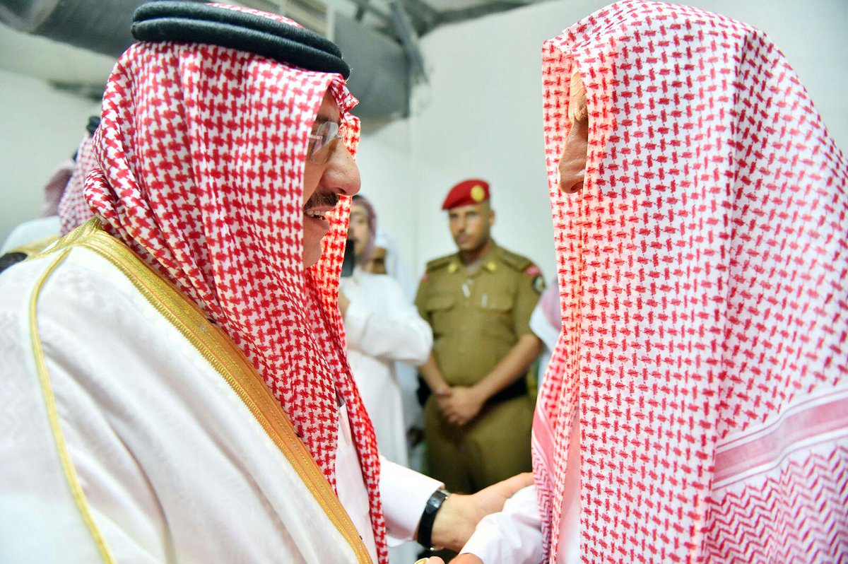 saidassaedi1's tweet image. المفتي والشيخ الفوزان يستقبلان ولي العهد الأمير محمد بن نايف بمشعر منى #المناصرون #ISIS #e3teqal #حسم #اخبار_الخلافه