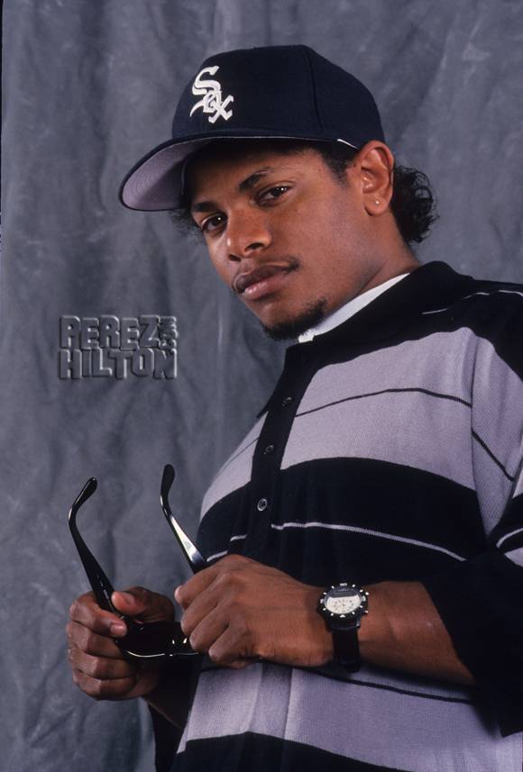 PerezHilton's tweet photo. WHAT?! #NWA’s #EazyE contracted AIDS from acupuncture?! http://t.co/QknhR1W4r9 http://t.co/hNyWRWwarw