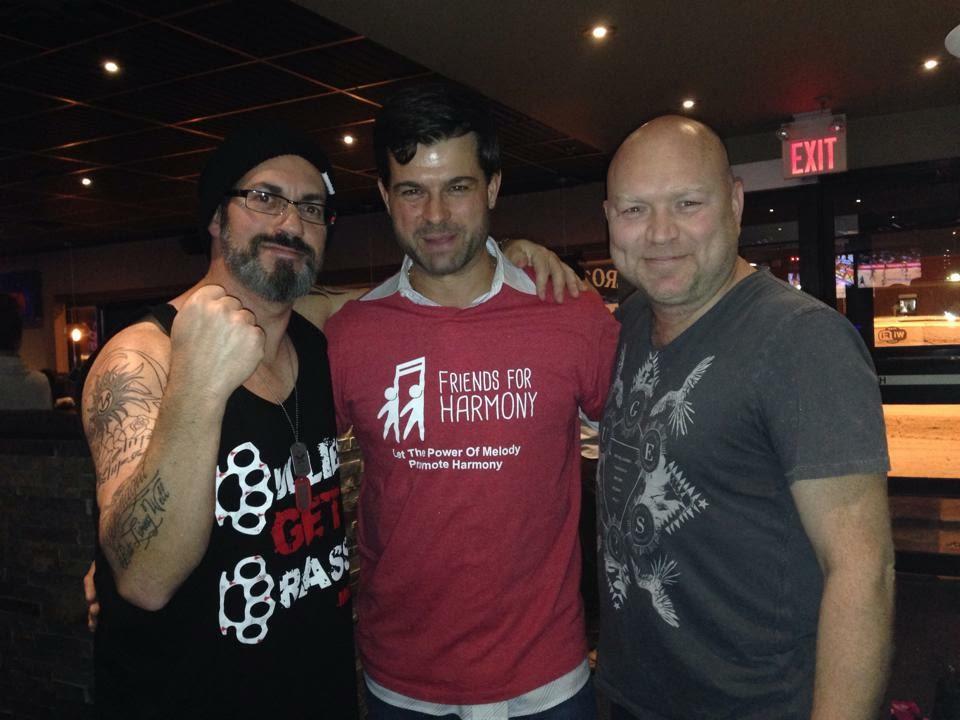 FriendsHarmony's tweet photo. #PaintYourVibe #acoustic #rock @outshineband1 FFH Culture Cafe Sunday @ONCultureDays @MiltonArts @FASM_art http://t.co/NqgKl3rh7V