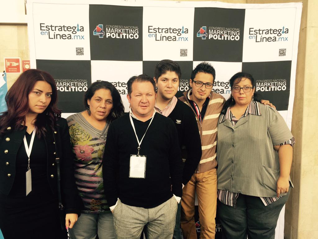 robonnave's tweet photo. #acnmp una gran equipo #smartnetmedia @YessBarrera @p4nd4kor3 @bizarroalmazan @Macwen73 http://t.co/j2FgZ9JJZg