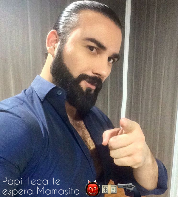 Urimare_S's tweet photo. #MundoEmoji #MundoTeca #PapiTeca @joeresendez 🙀👹🔫 http://t.co/HpPK5cqVo6