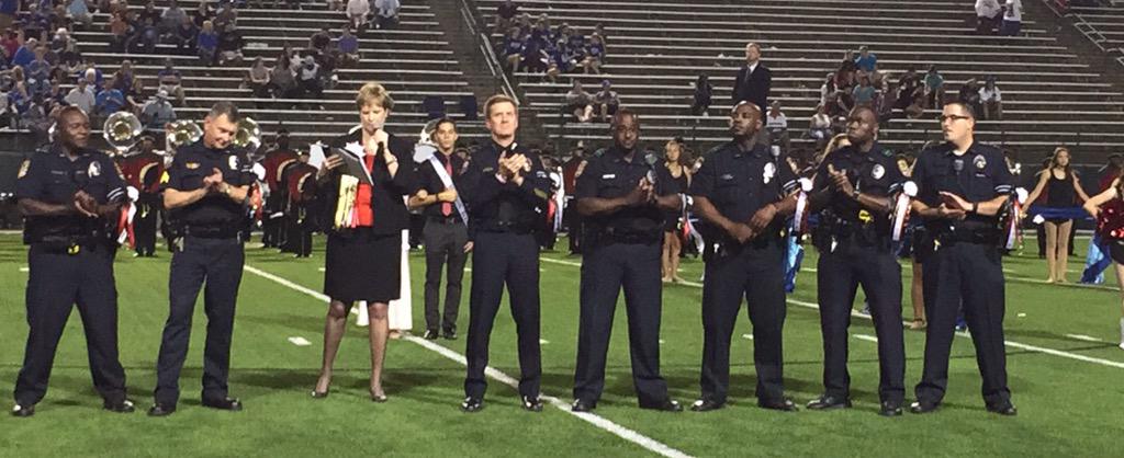 Download South Grand Prairie On Twitter Sgp Was Honored To Have Gppdchiefdye To Help Crown The 2015 Homecoming King Corey Dooley And Queen Chellby Hinojosa Http T Co Ygoiznjhrt