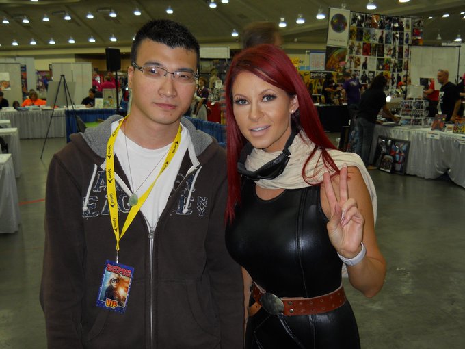 Watch Harry's leaked NSFW photo on TwXstars