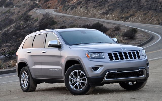 CiCiFan_'s tweet photo. HELP! Men wanted in connection with school shooting may be driving jeep with #sask plates http://t.co/NbBtW61K4E http://t.co/iaULSYe6WK