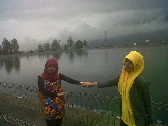 wida_niing's tweet photo. @anggun_RW_ http://t.co/GVWU4XGbll