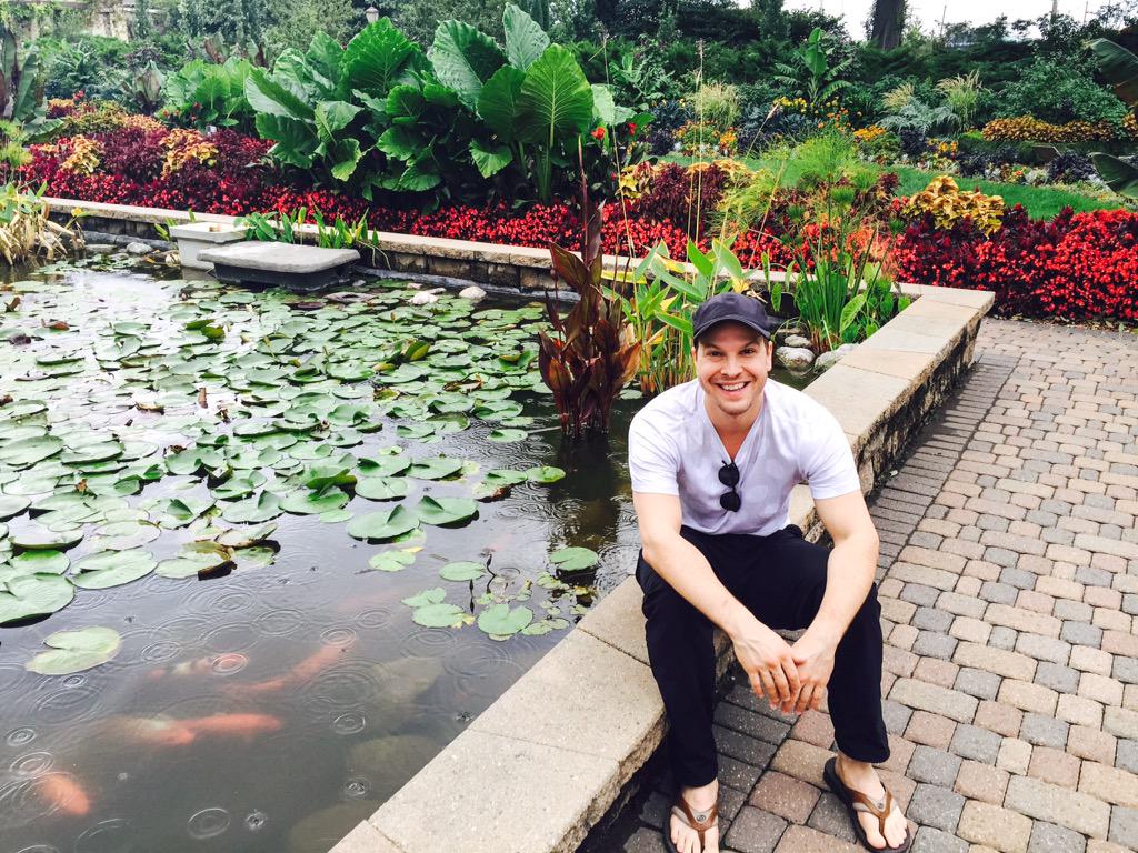 GavinDeGraw's tweet photo. Visited the Sunken Gardens in Lincoln, Nebraska 👌🏼 http://t.co/sqLzQm2PFJ