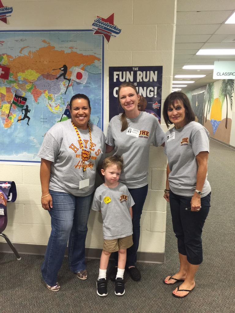 johnsonanneliz's tweet image. You ready 4 the Team Hayes Fun Run? JHE is thanks to our PTA VIPS! #HayesHawks #backthe future #KatyCouncilrocks