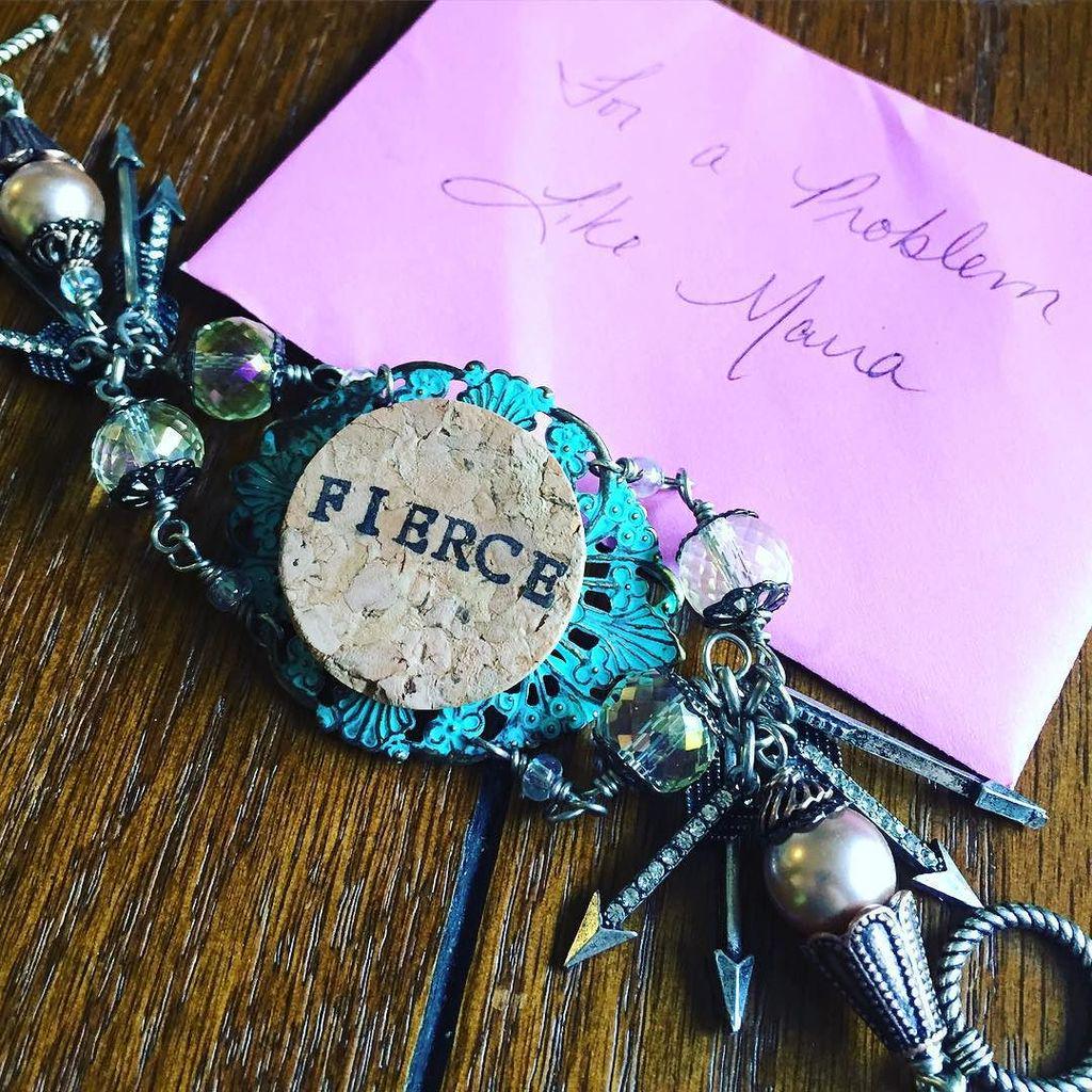 middleplaces's tweet image. Proof that I have the best friend EVAH! She gets me. @middlesistersasha love it!!! #TrueVi… bit.ly/1G83qDN