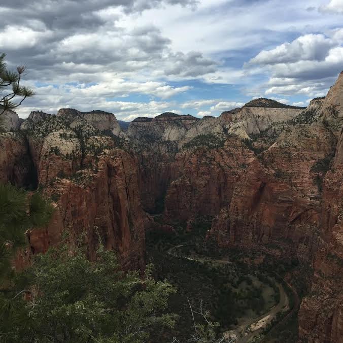 explorelander's tweet photo. “Great things are done when men and mountains meet.” - William Blake #explorelander http://t.co/RKmVEJI6El