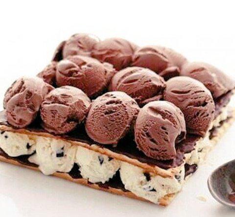 Songhyeakyo's tweet photo. @KF_Araa @yooaraa92 @YooaR_26 @SMSG_Ara Happy Birthday twinnie💕💕 #HappyAraDay http://t.co/0OtrpZHl3G